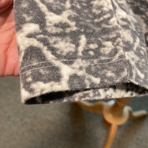 Puffed shoulder shirt - Picture 4 of 7